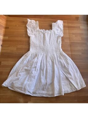 Gabby white smocked summer dress size 8